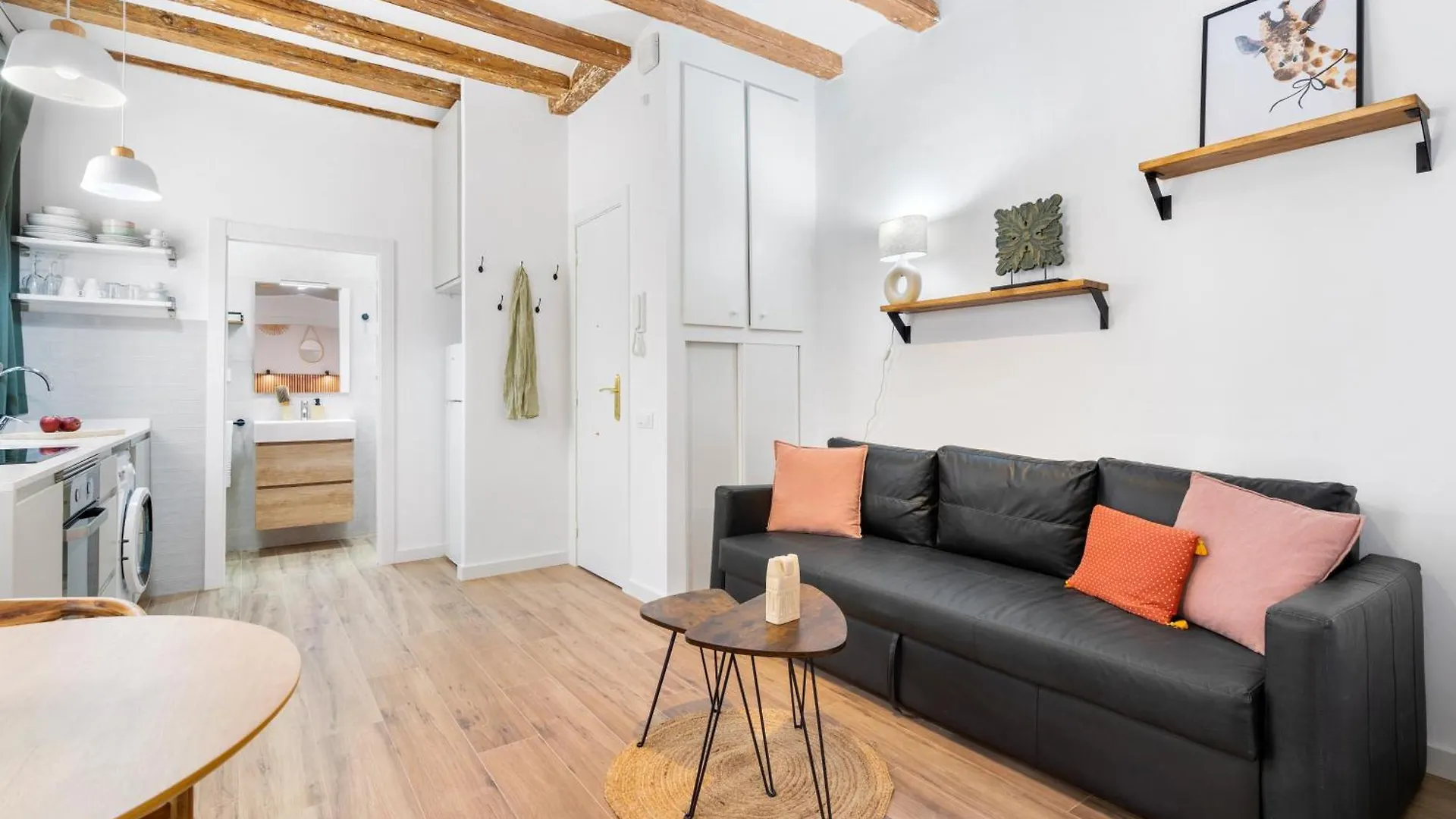Lodging Apartments Almirall Beach 31 Barcelona España