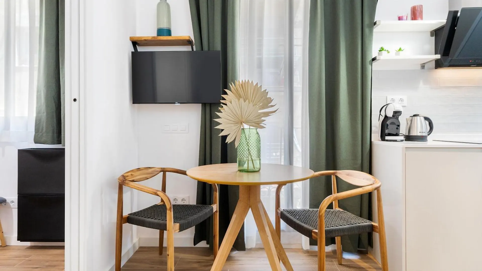 Lodging Apartments Almirall Beach 31 Barcelona
